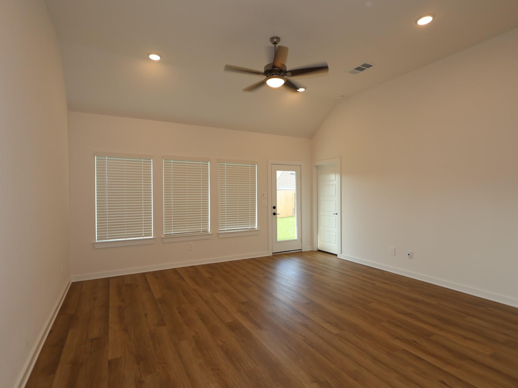 748 Hackberry Branch Court, Magnolia Tx 77354 Property Photo 4
