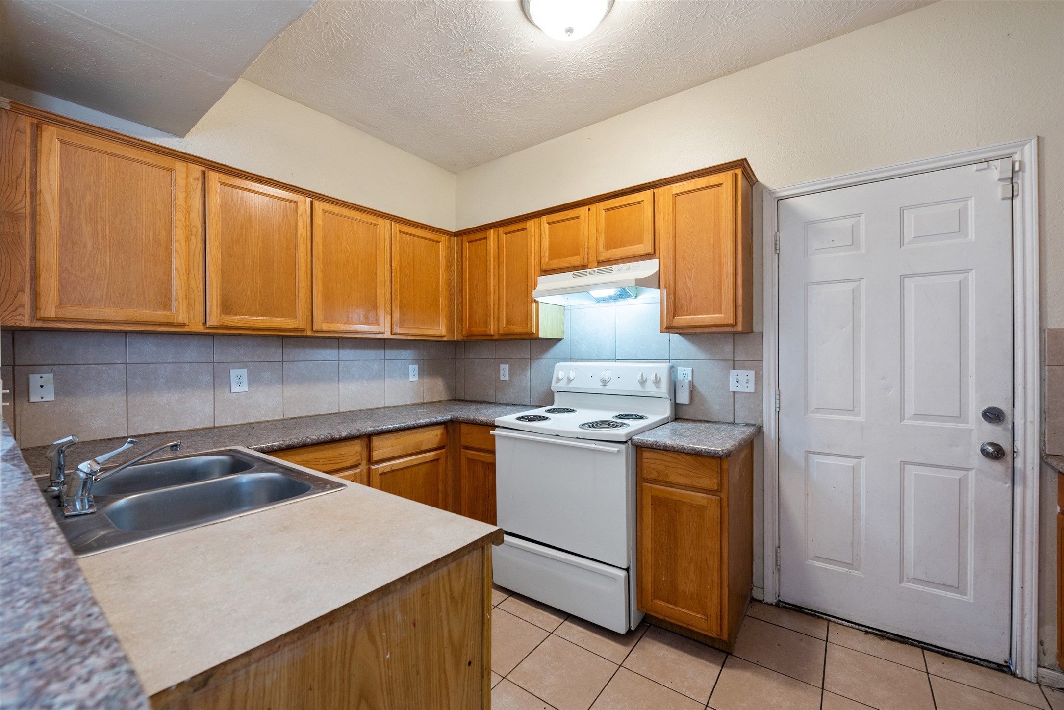 6827 Dumble Street A Property Photo 8