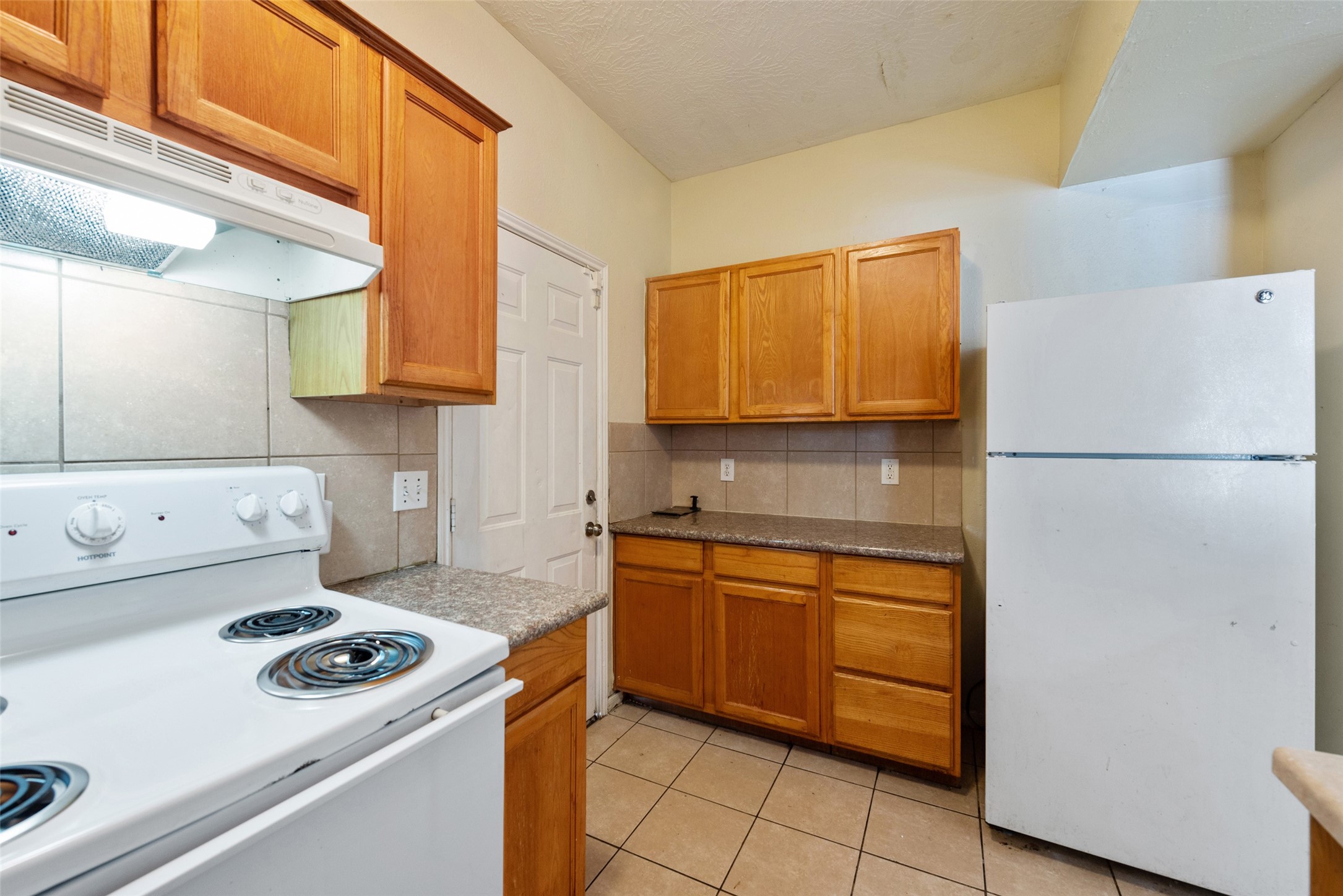 6827 Dumble Street A Property Photo 10