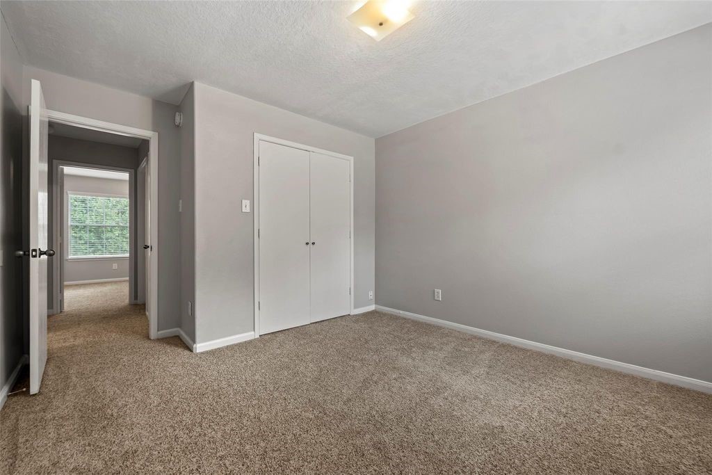 2518 Hidden Park Lane Property Photo 19