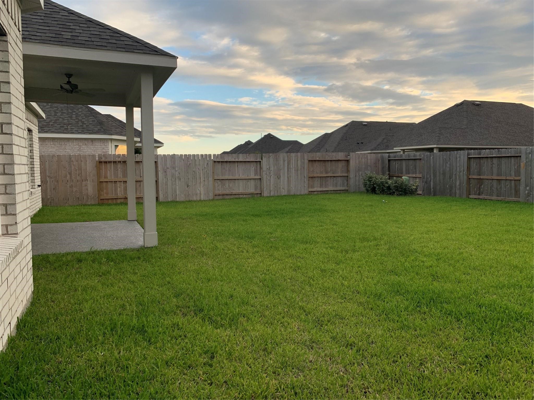 8611 Jetty Glen Drive Property Photo 21