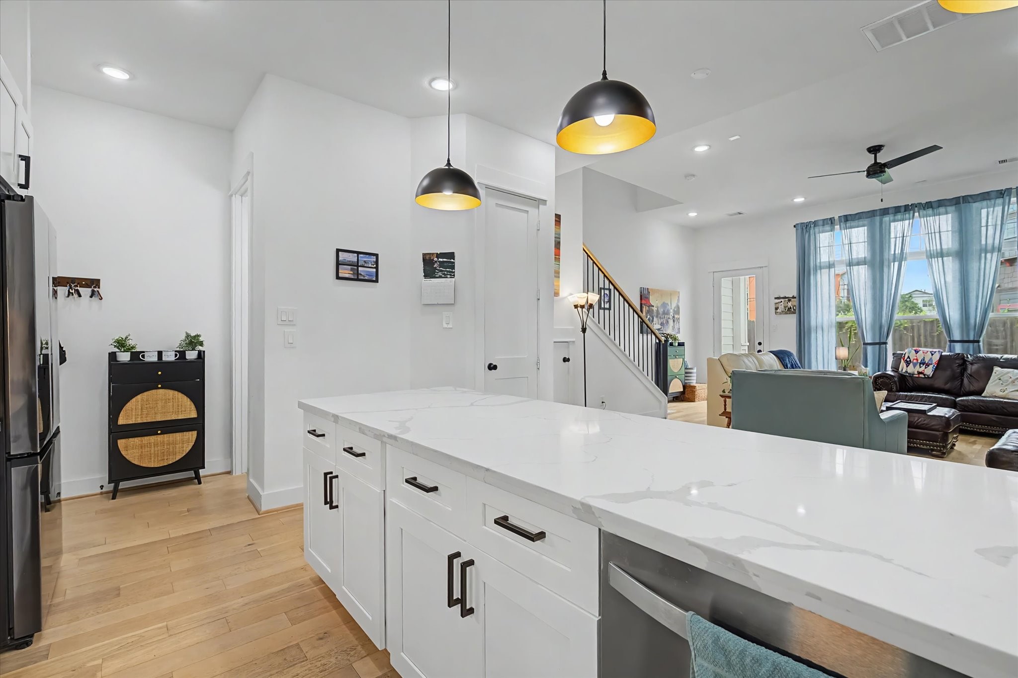 2511 Stuart Street Property Photo 5