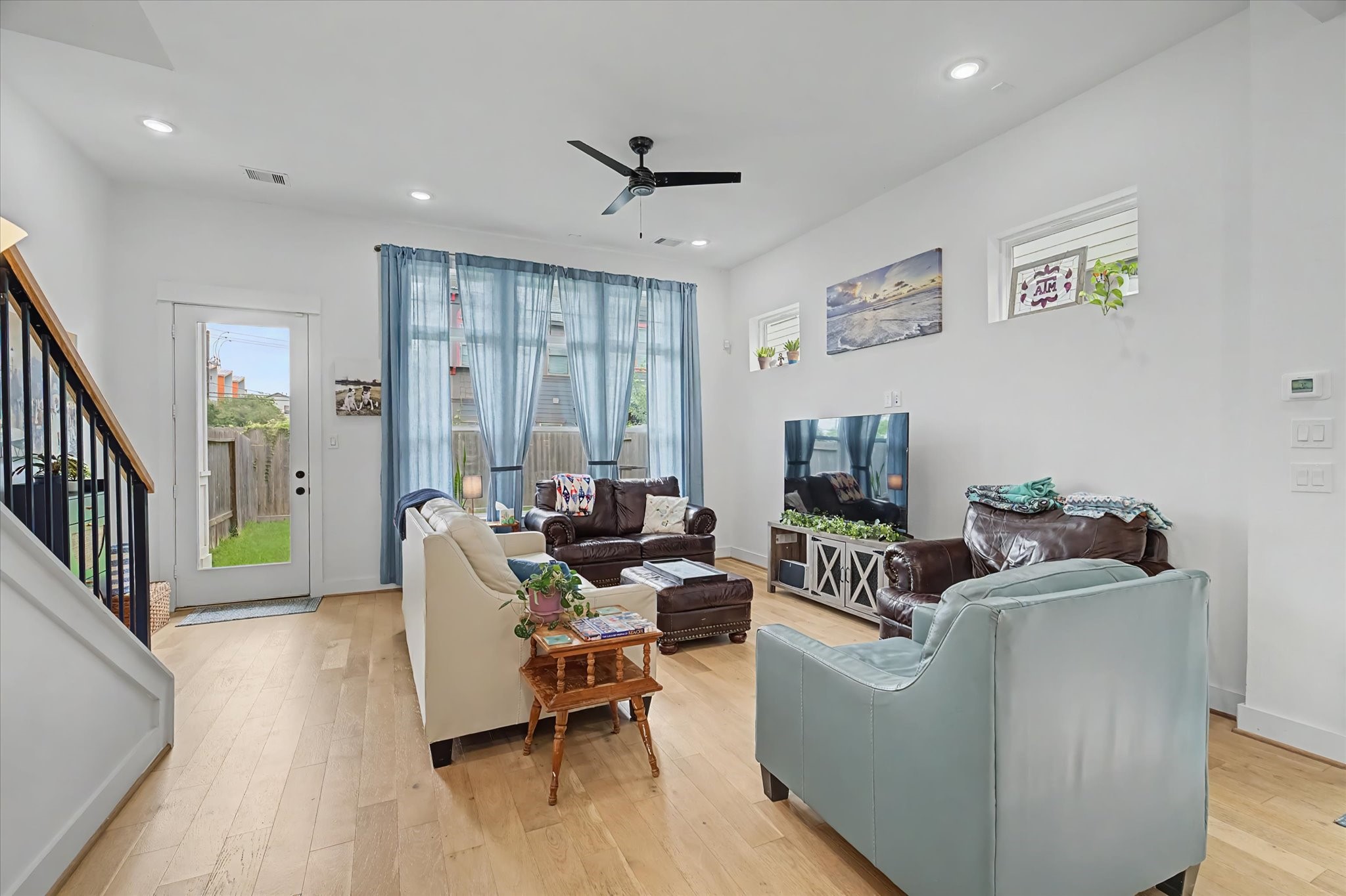 2511 Stuart Street Property Photo 6