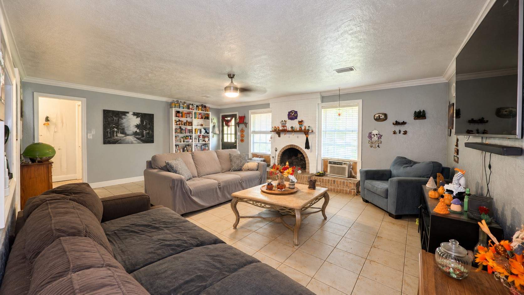 1008 Shadow Circle Property Photo 4