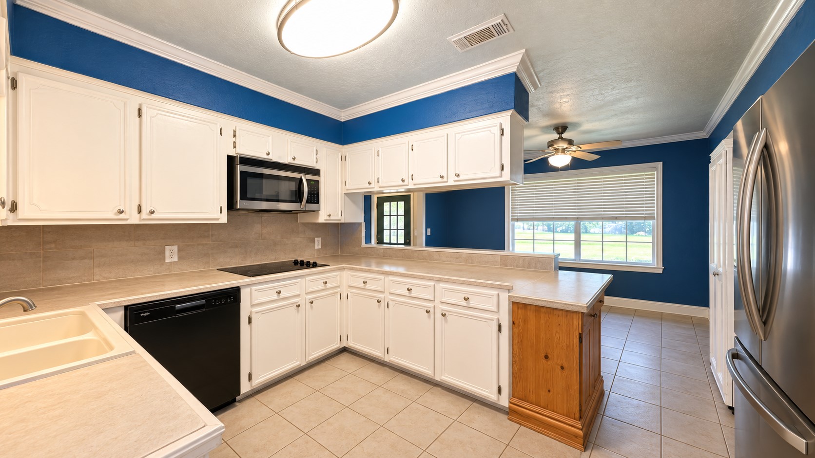 1008 Shadow Circle Property Photo 7