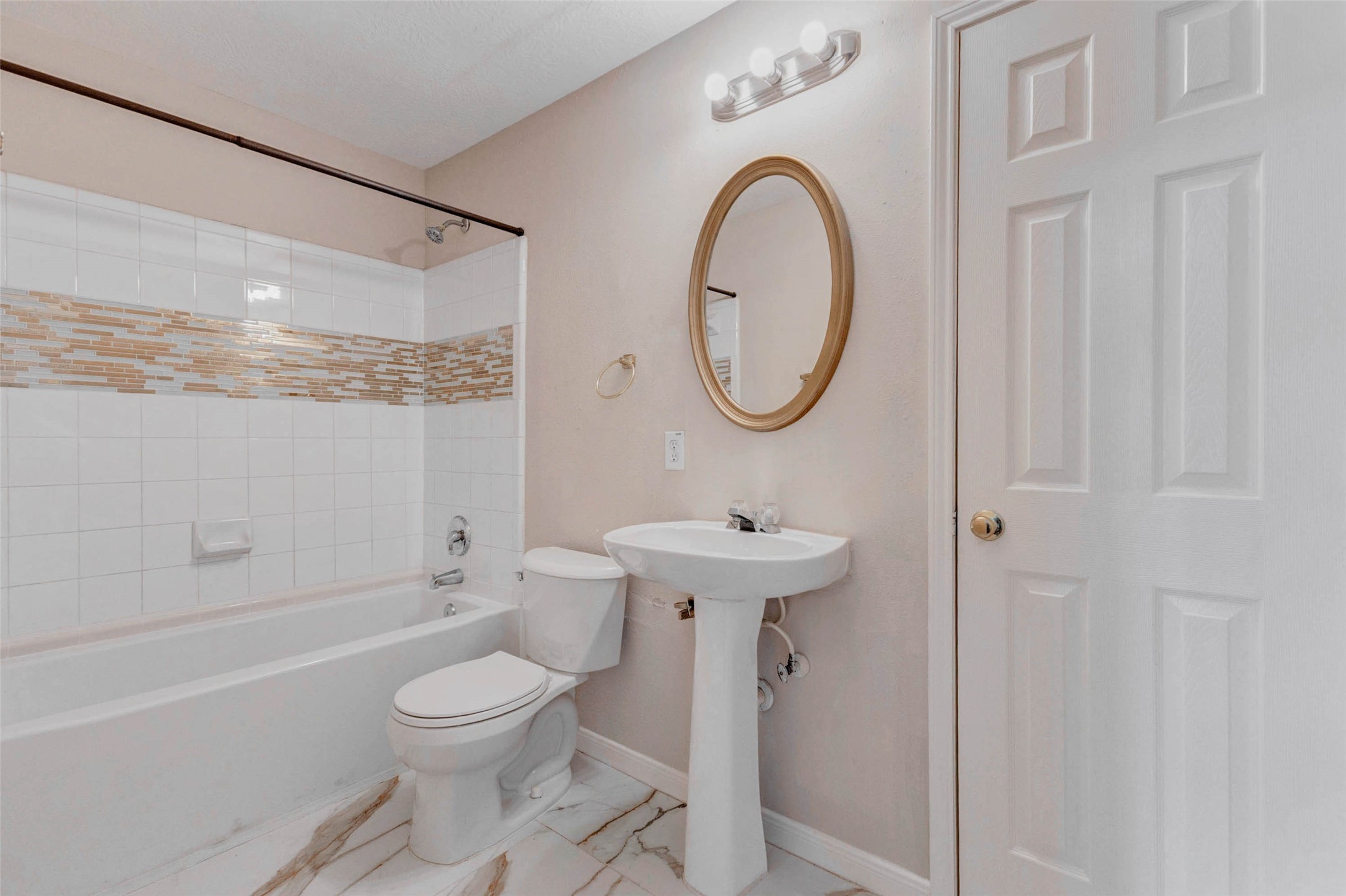 155 Perfidia Drive Property Photo 11