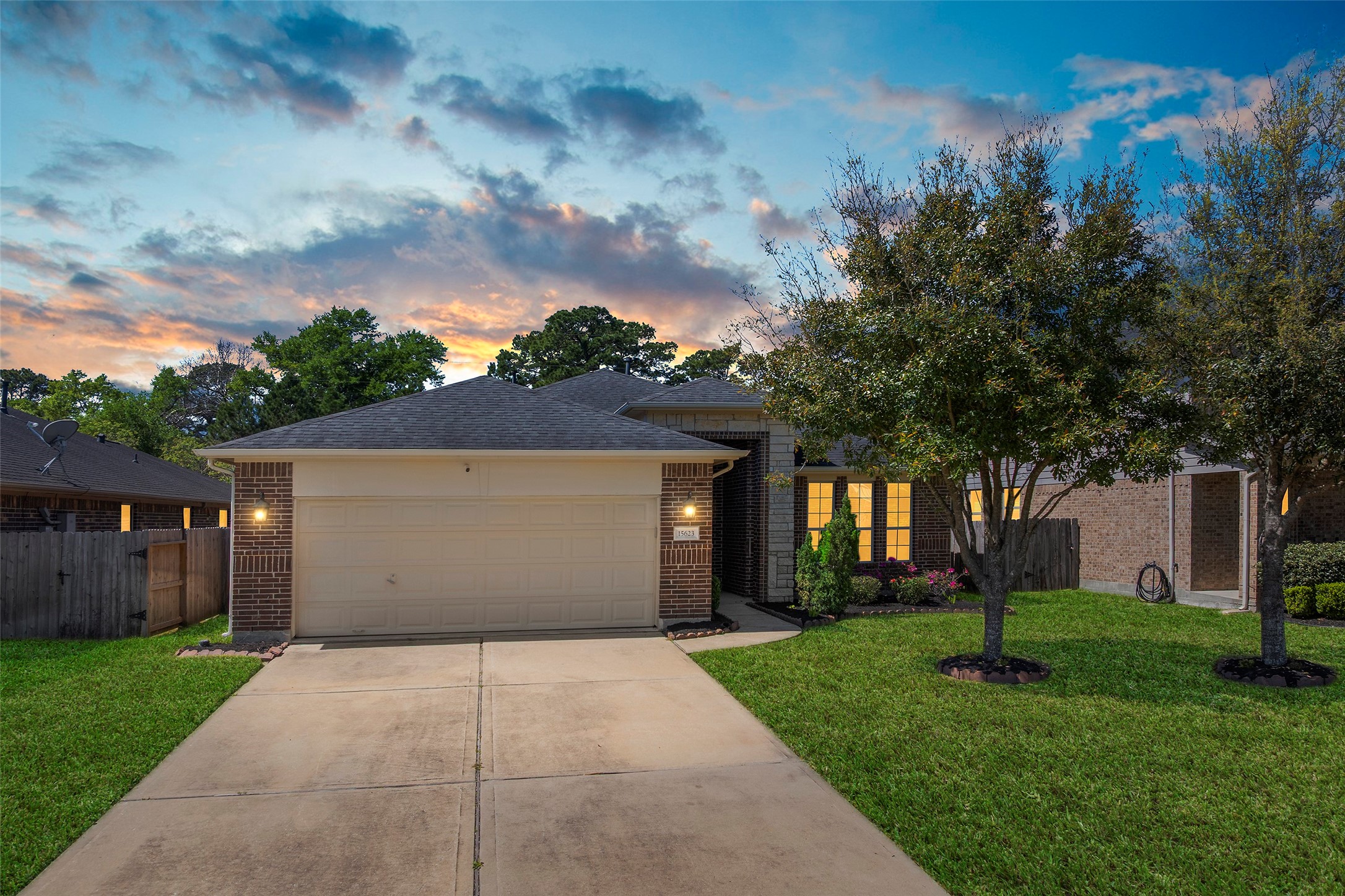 15623 Whisper Woods Drive Property Photo