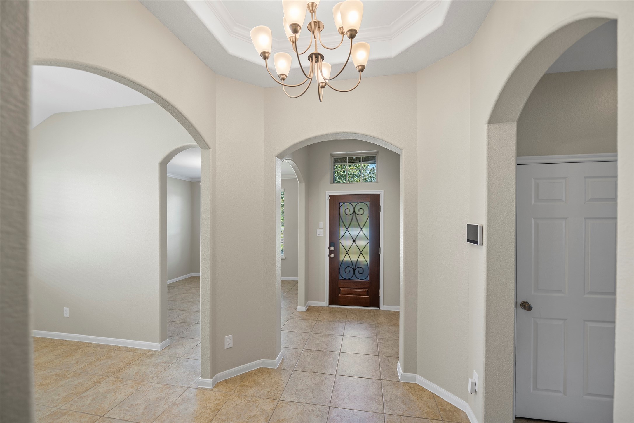 15623 Whisper Woods Drive Property Photo 5