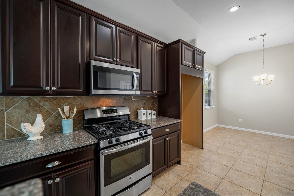 15623 Whisper Woods Drive Property Photo 11