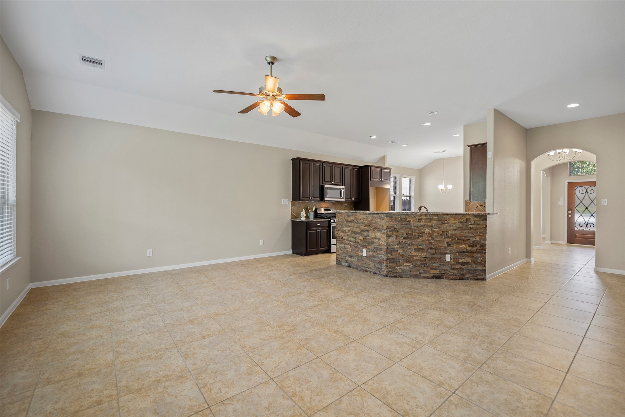 15623 Whisper Woods Drive Property Photo 13