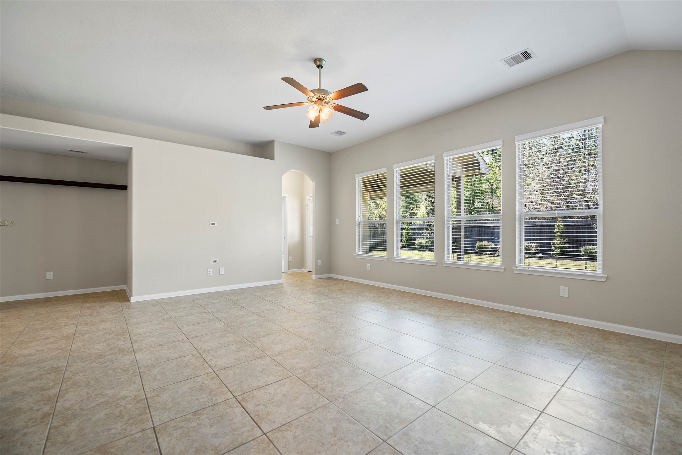 15623 Whisper Woods Drive Property Photo 15