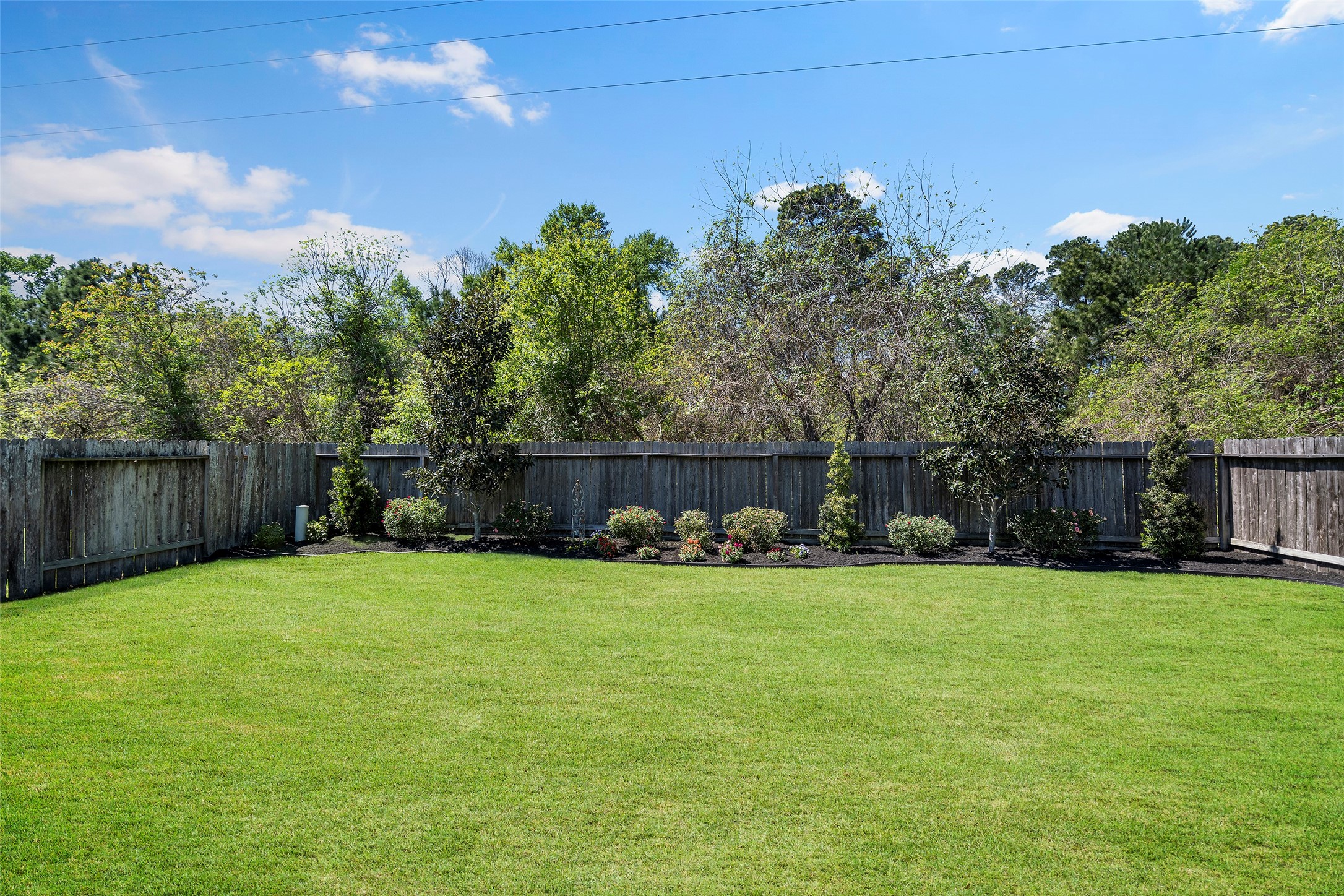15623 Whisper Woods Drive Property Photo 26