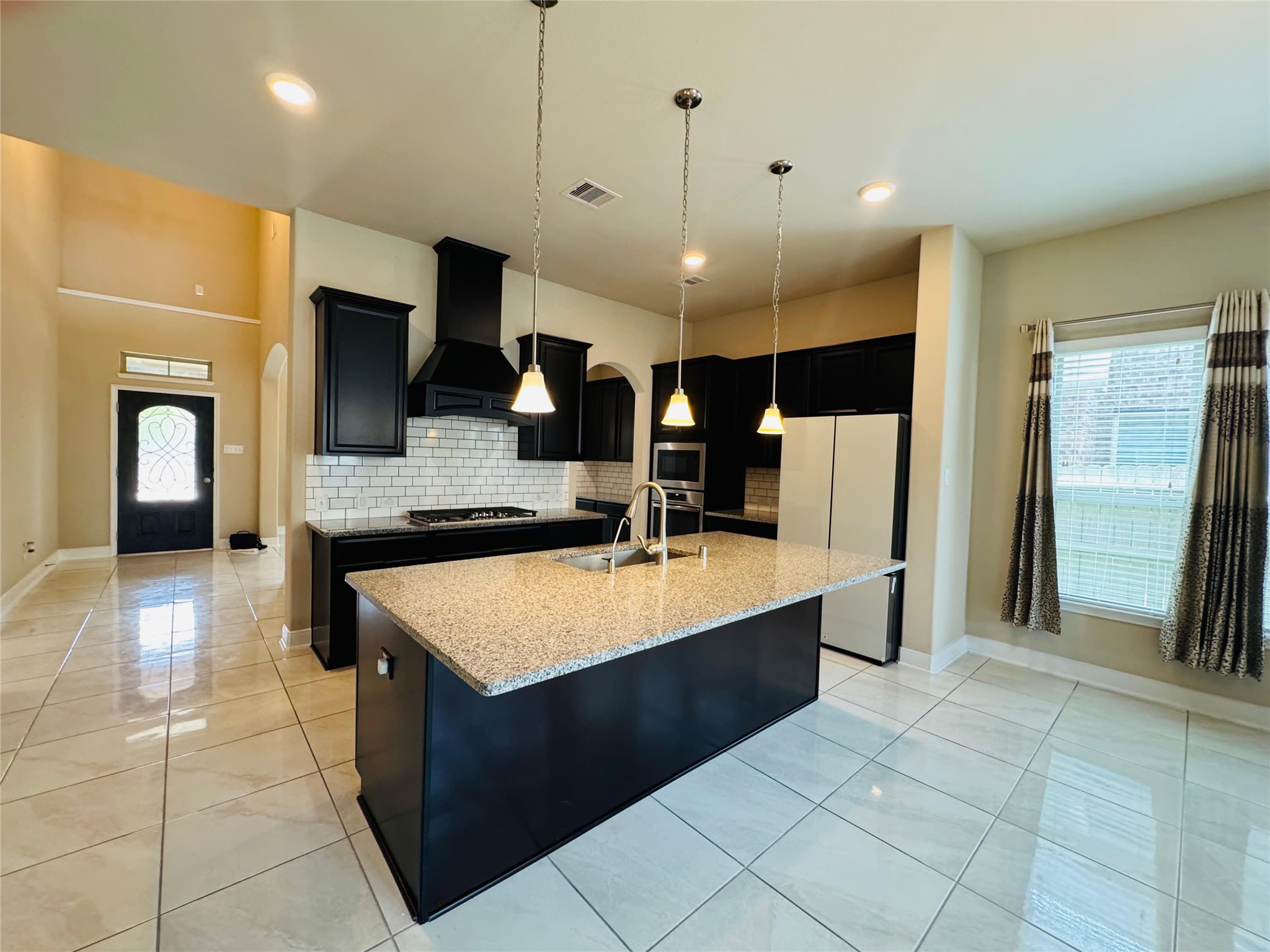 4318 Bayberry Ridge Lane Property Photo 4