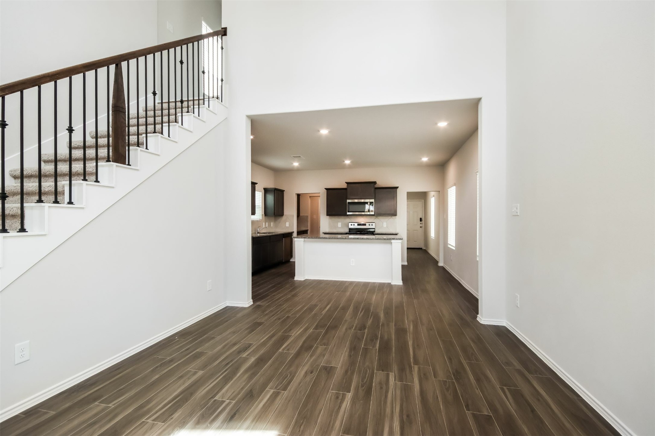 15258 Estrella West Property Photo 4