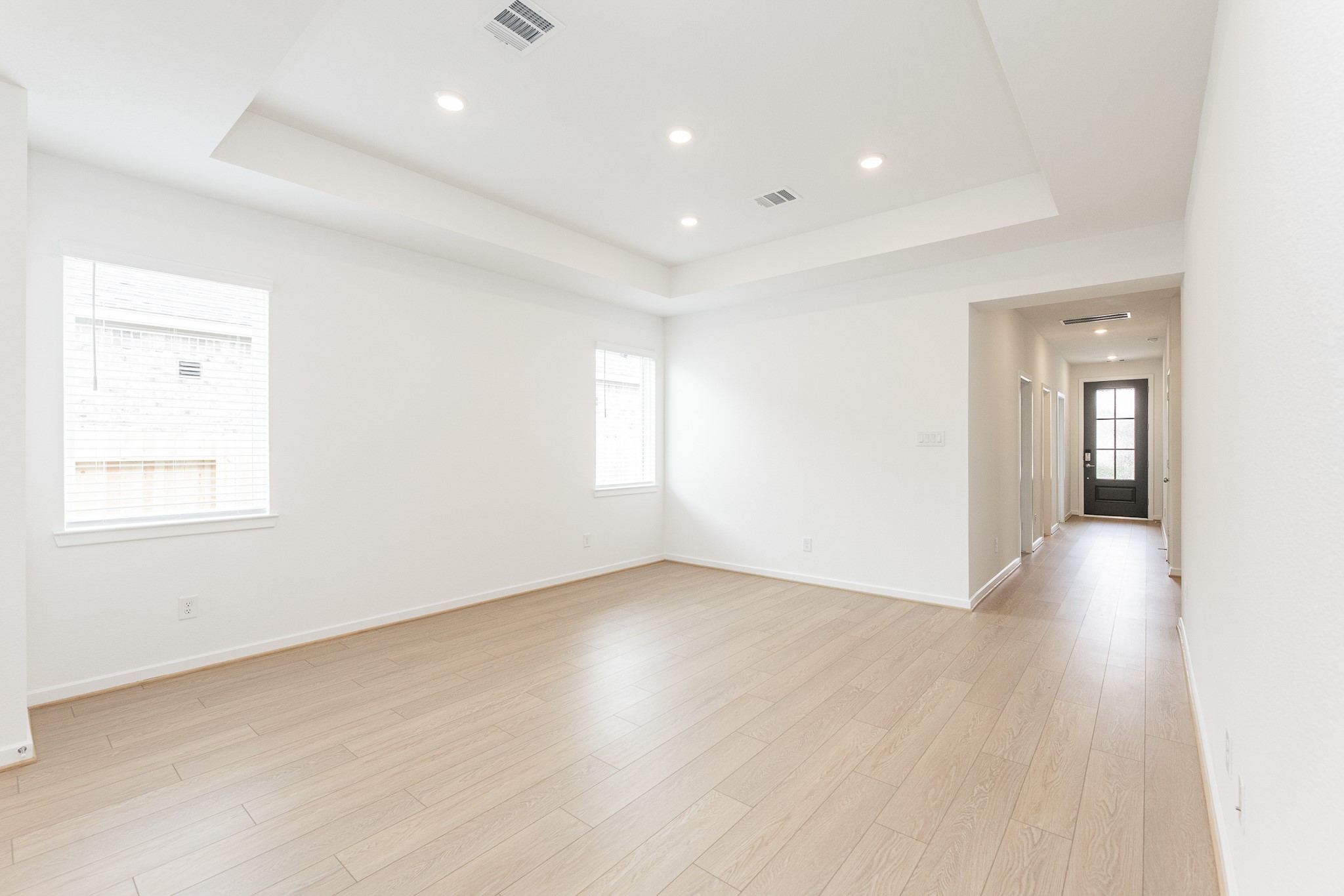 9723 Rialto Heights Drive Property Photo 10