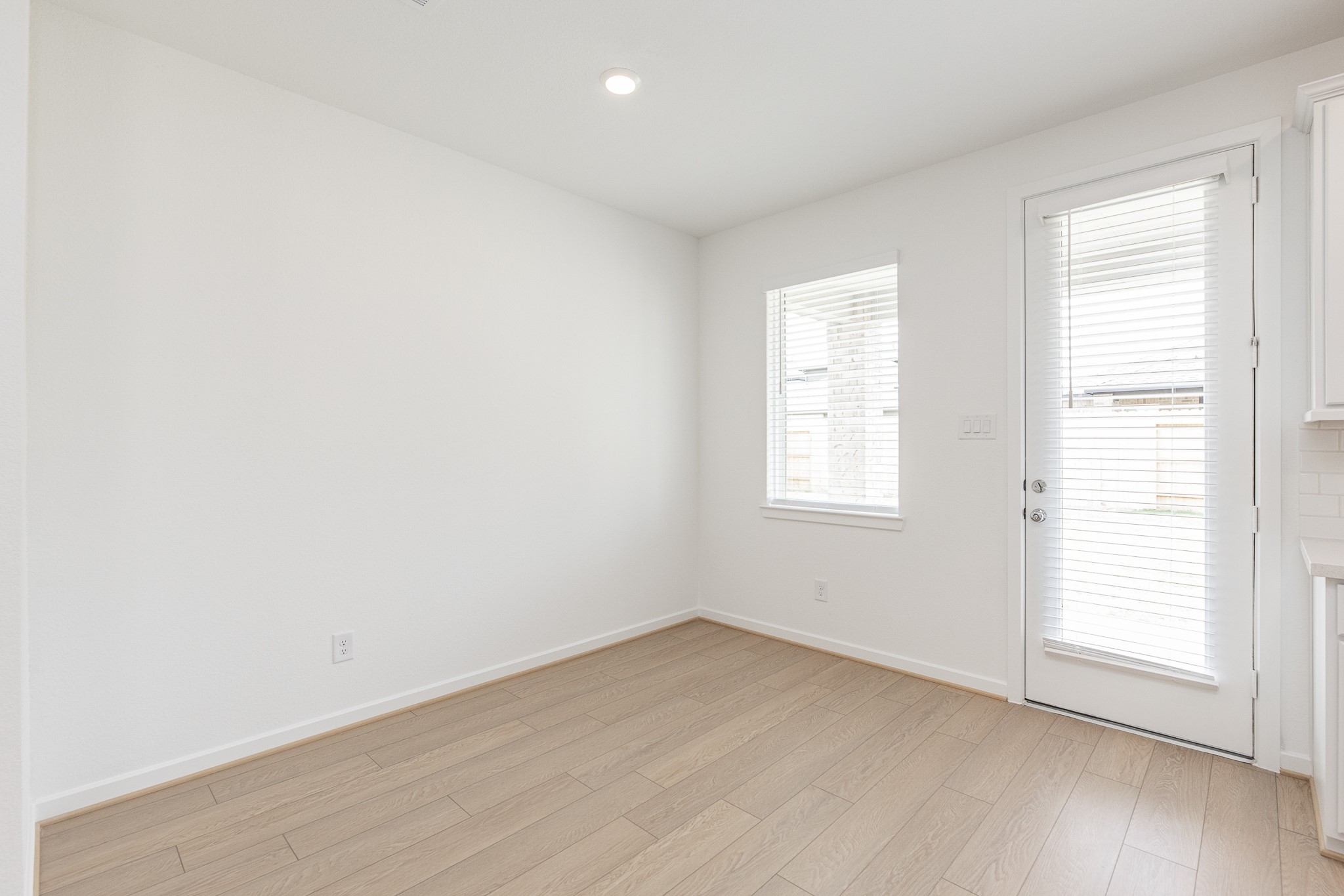 9723 Rialto Heights Drive Property Photo 13