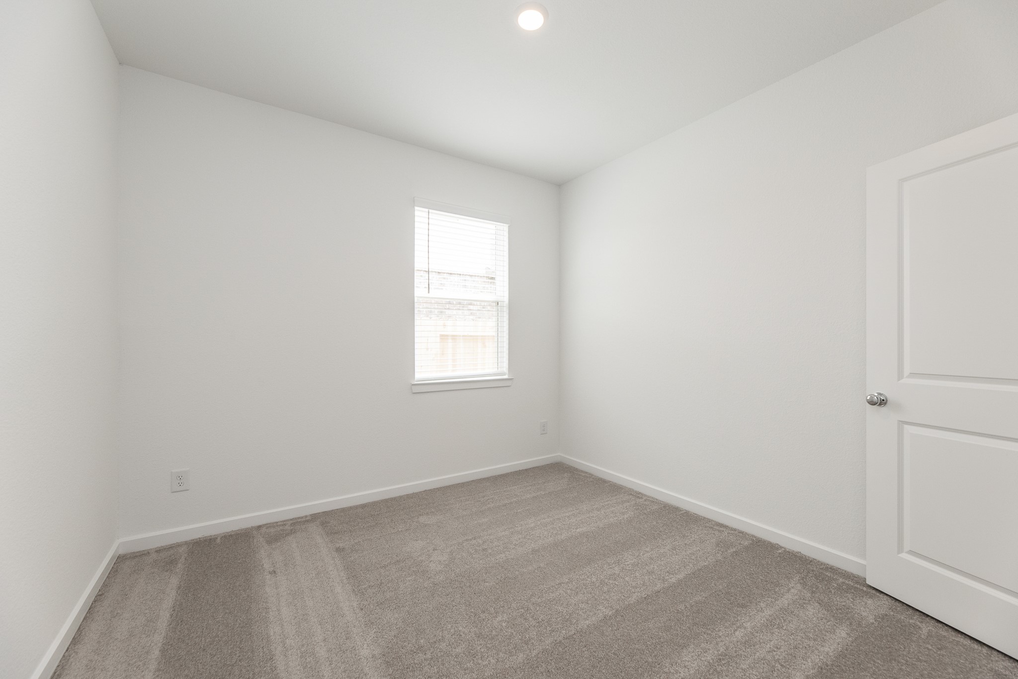 9723 Rialto Heights Drive Property Photo 28