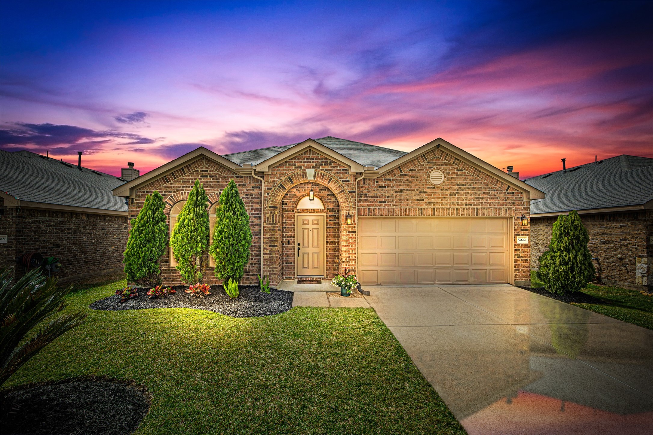 5022 Bay Lane Property Photo