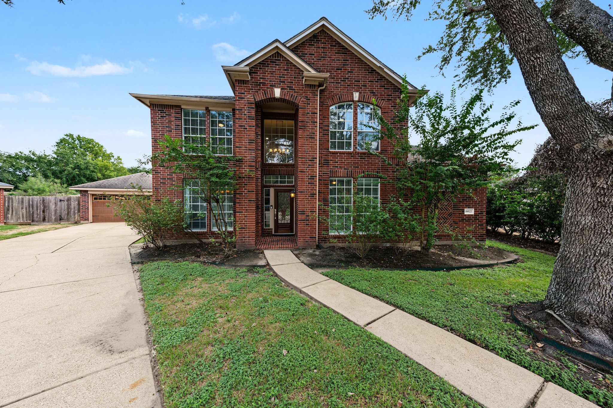 18522 Park Harbor Drive Property Photo 1