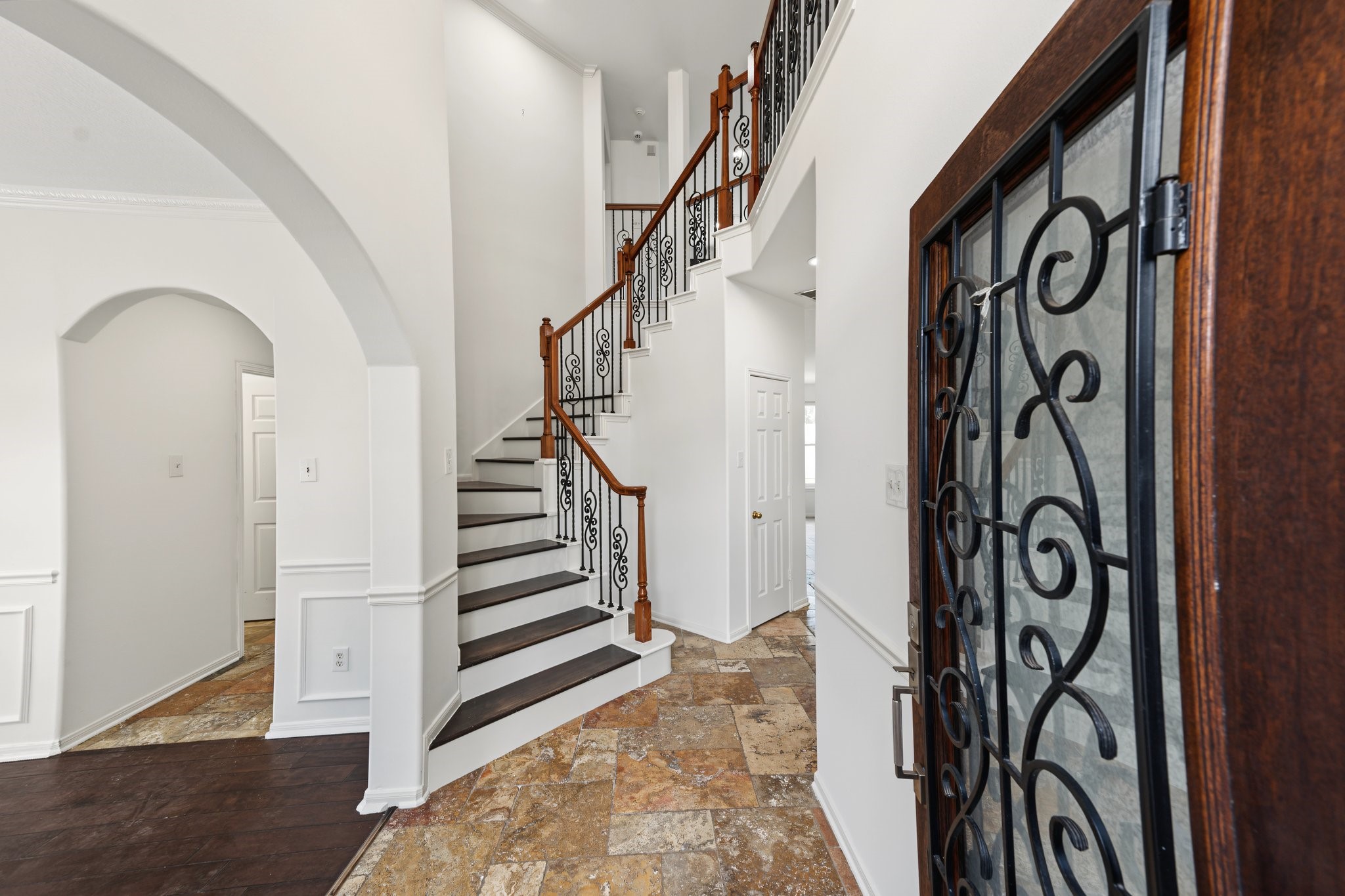 18522 Park Harbor Drive Property Photo 3