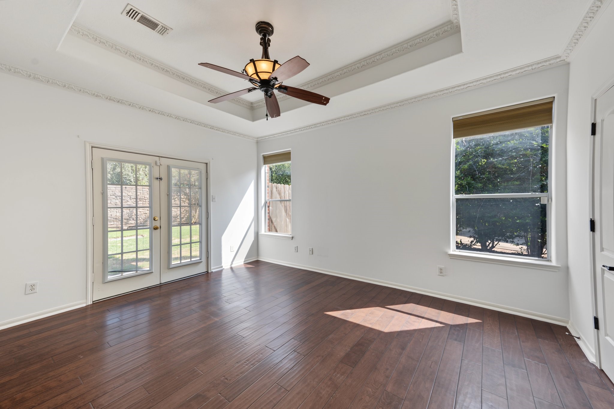 18522 Park Harbor Drive Property Photo 19