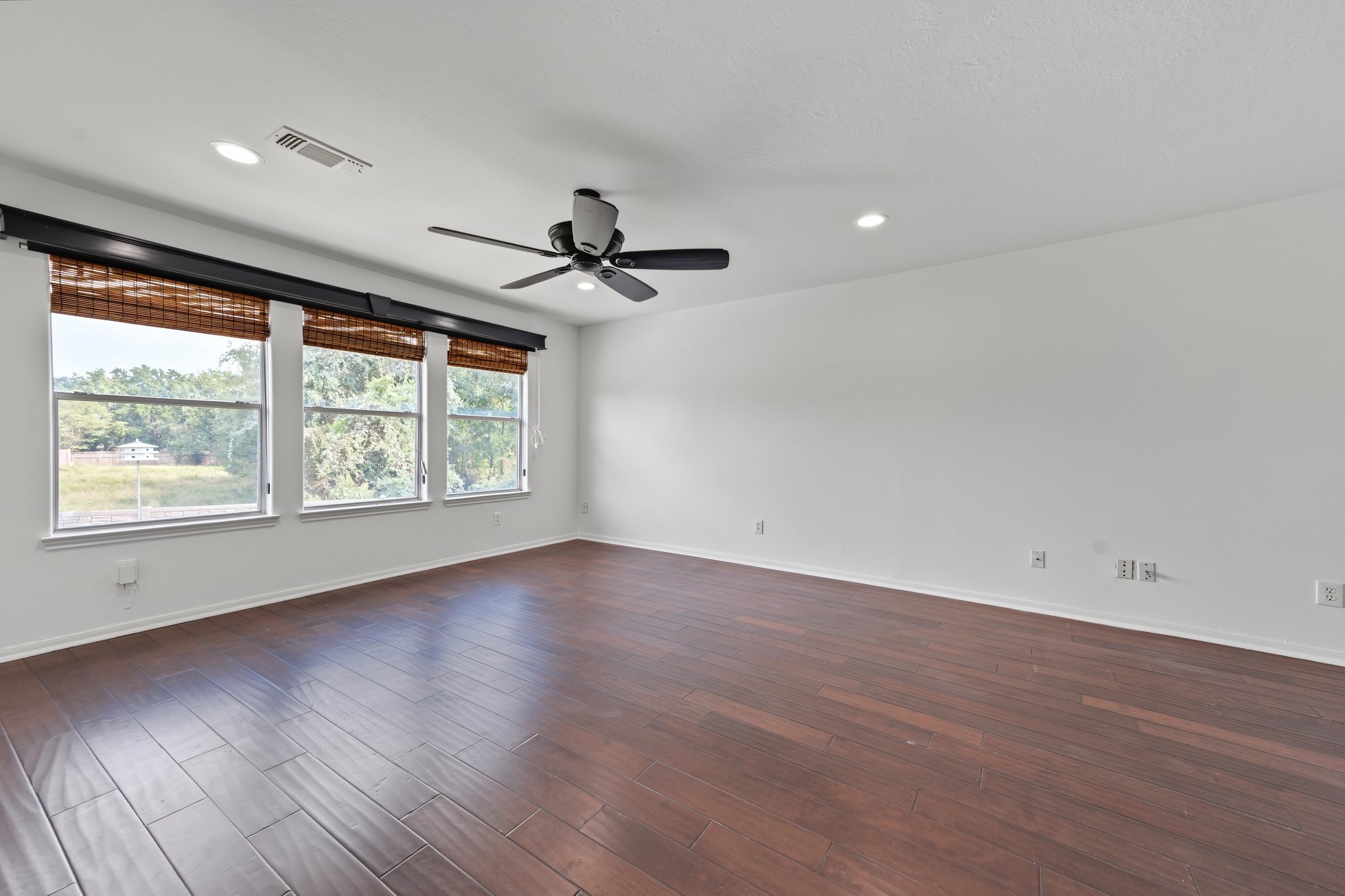 18522 Park Harbor Drive Property Photo 26