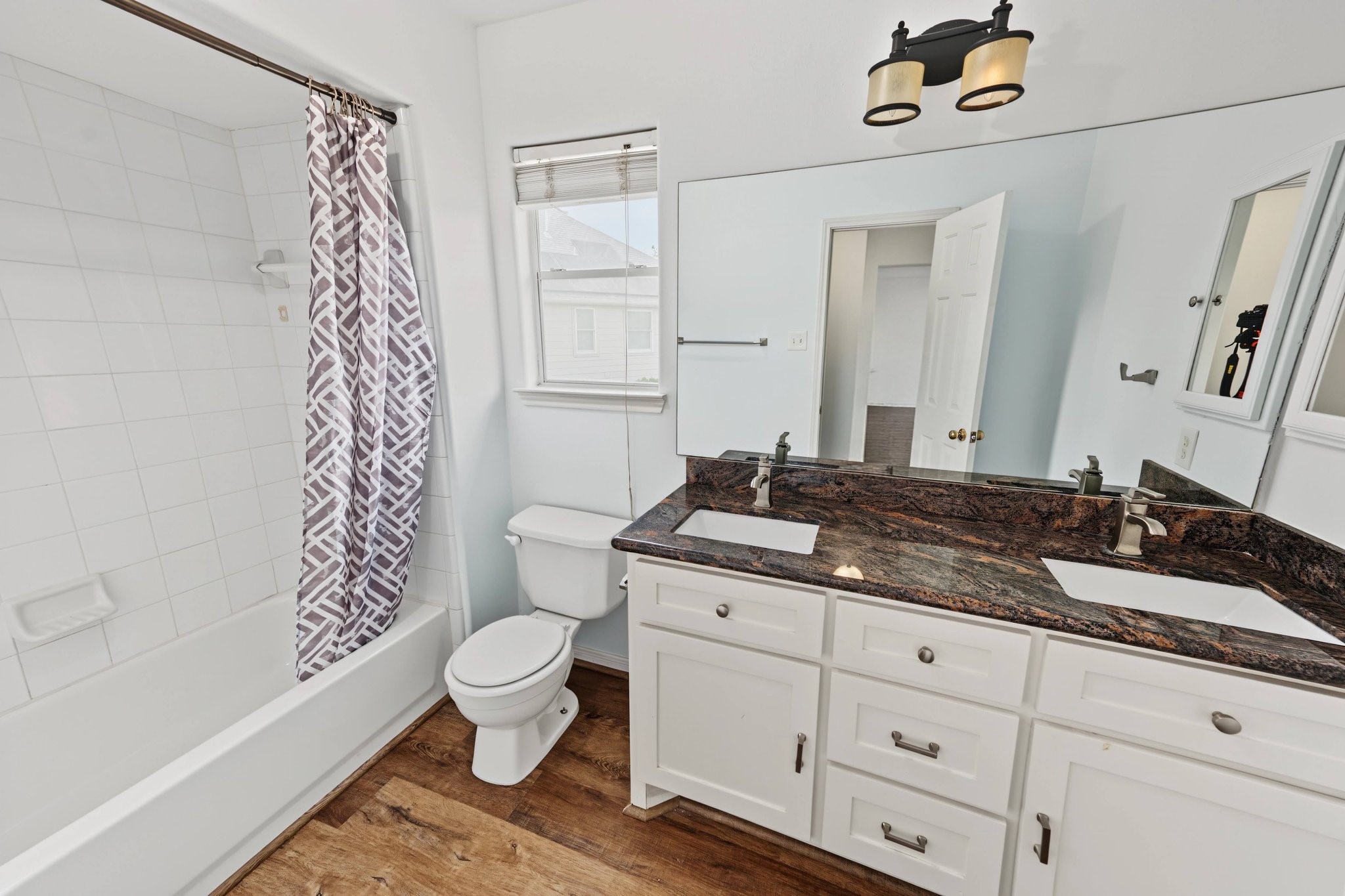 18522 Park Harbor Drive Property Photo 34