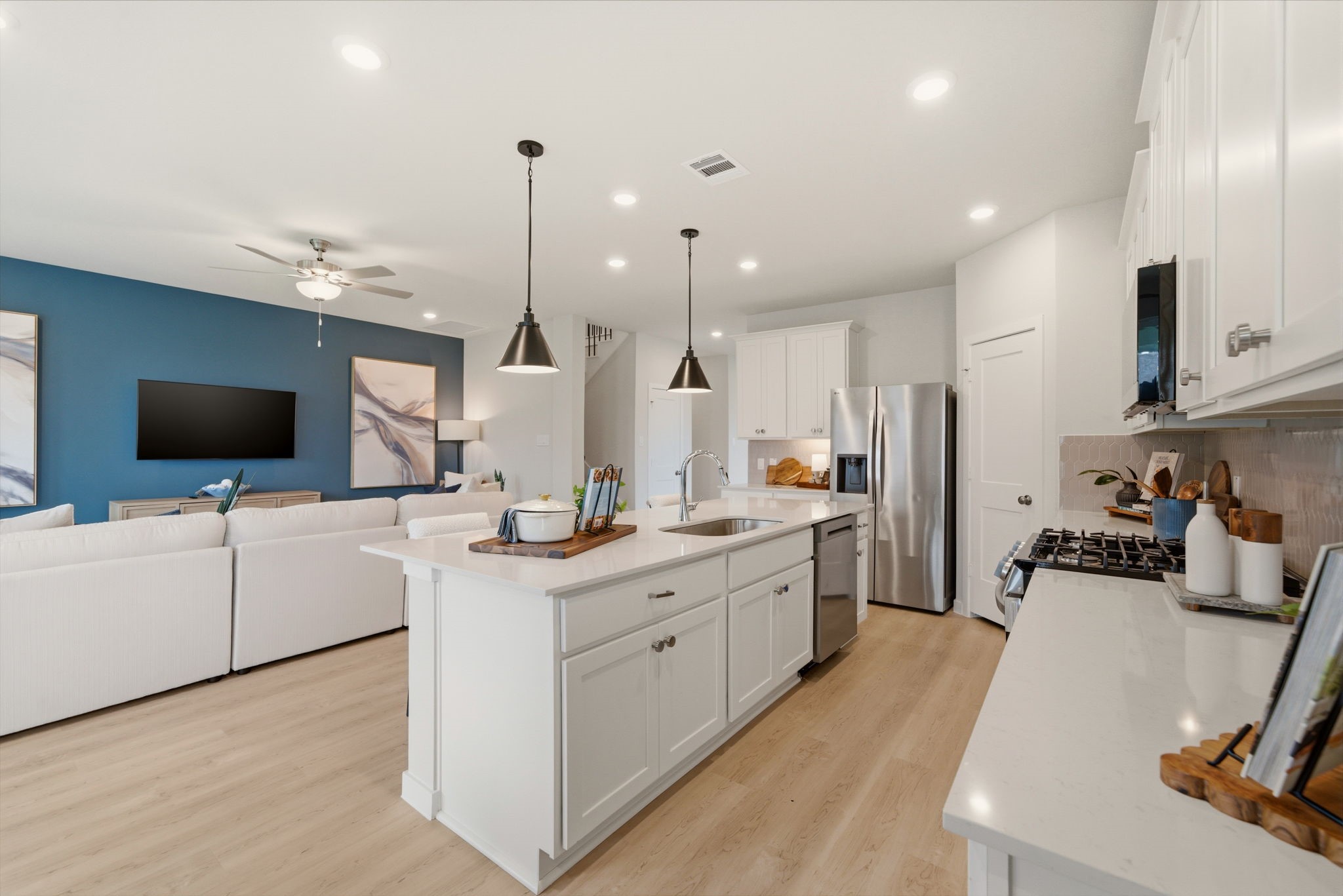 7510 Tall Foxglove Court Property Photo 4