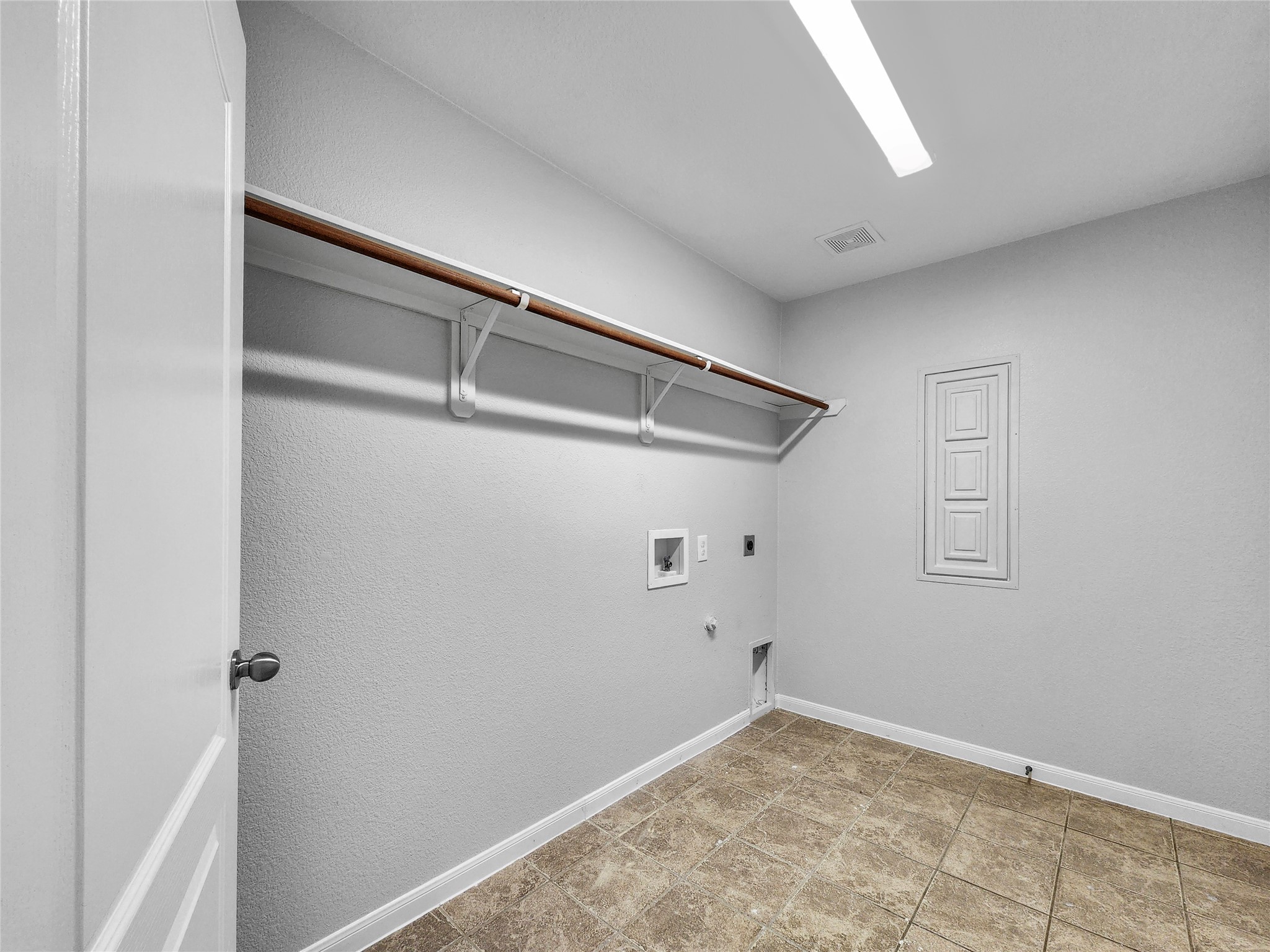 922 Fife Dr, Property Photo 7