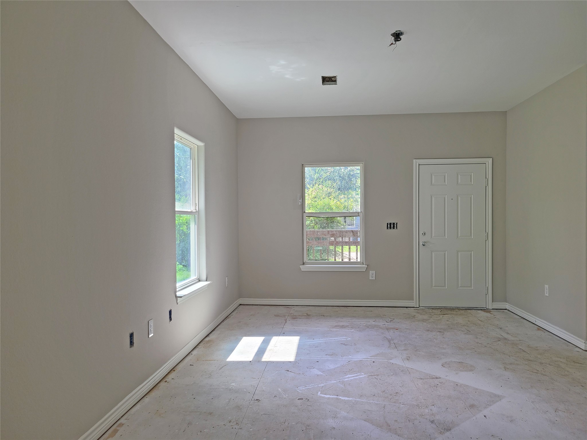27436 Lantern Lane Property Photo 7