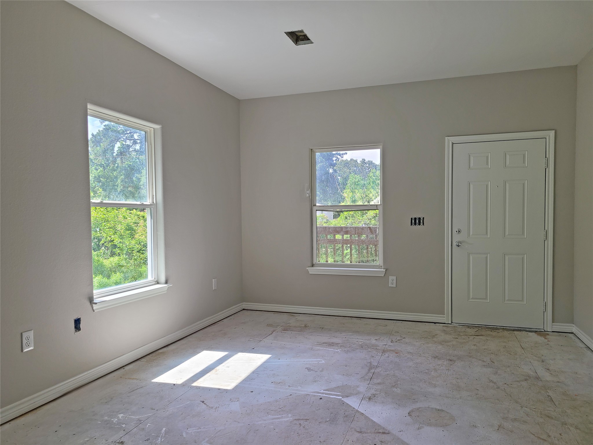27436 Lantern Lane Property Photo 8