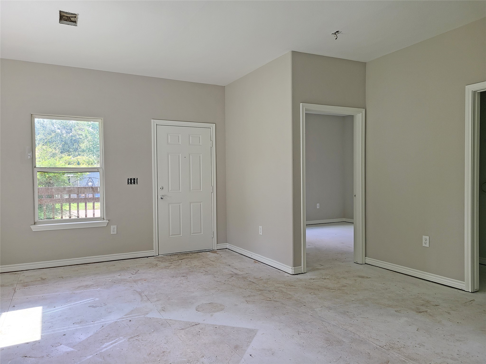 27436 Lantern Lane Property Photo 10