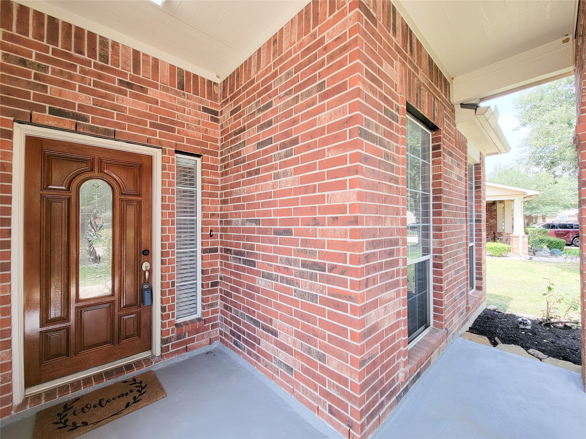 17207 Mossbriar Lane Property Photo 3