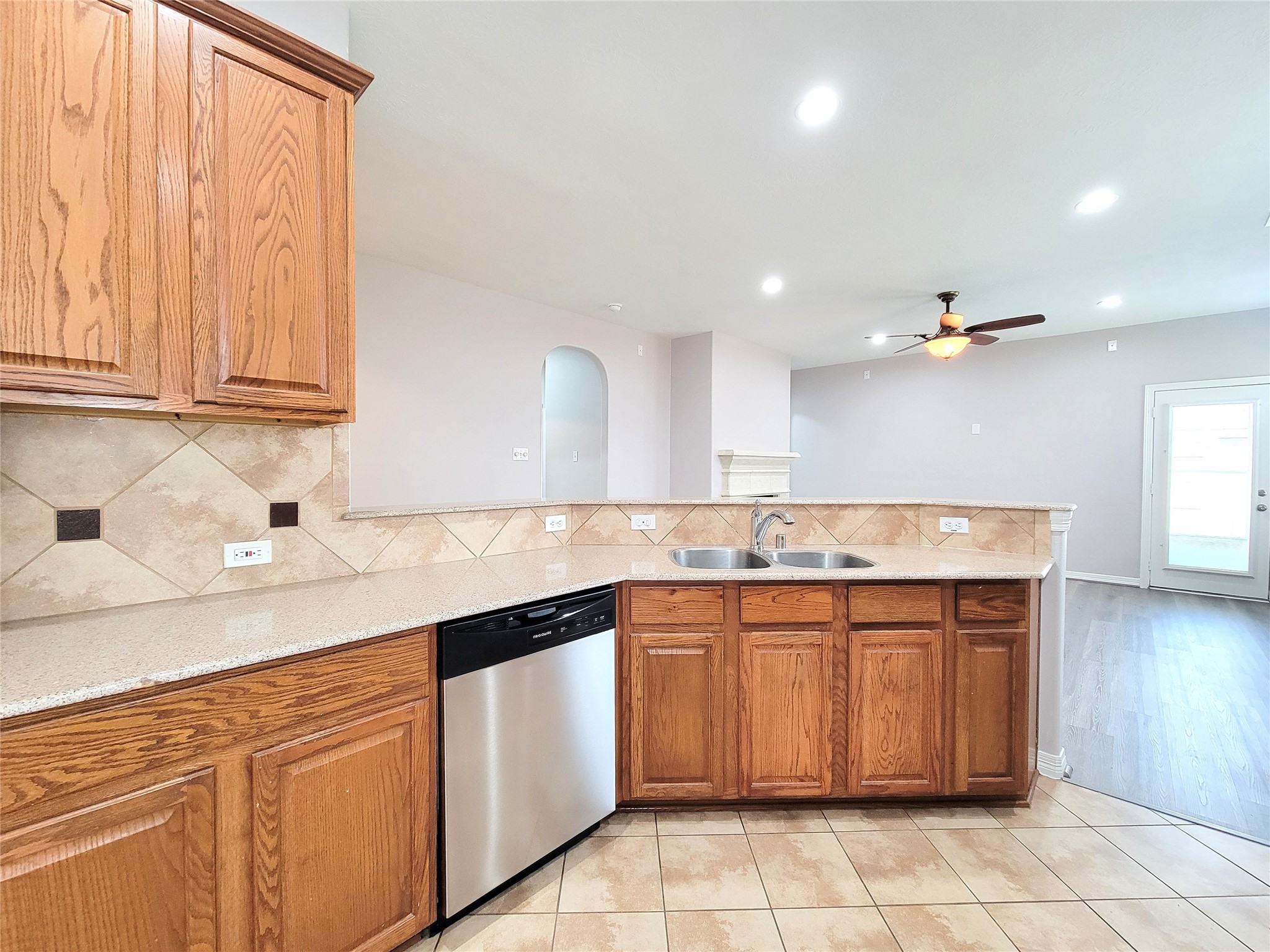 17207 Mossbriar Lane Property Photo 10