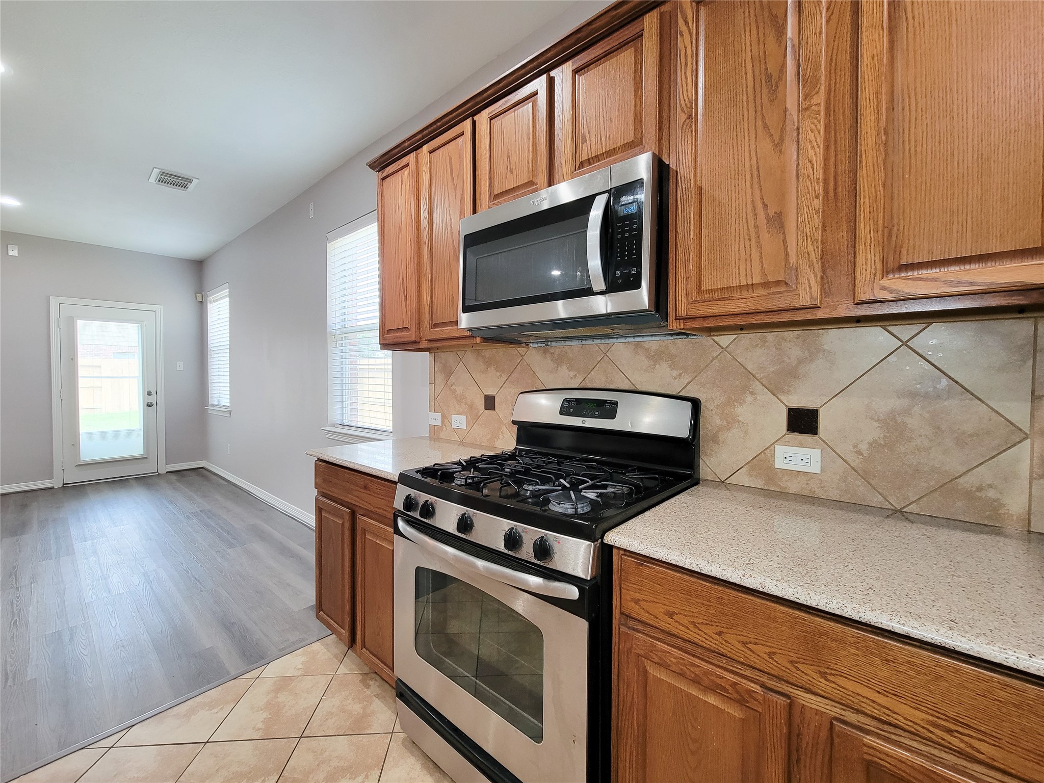 17207 Mossbriar Lane Property Photo 11