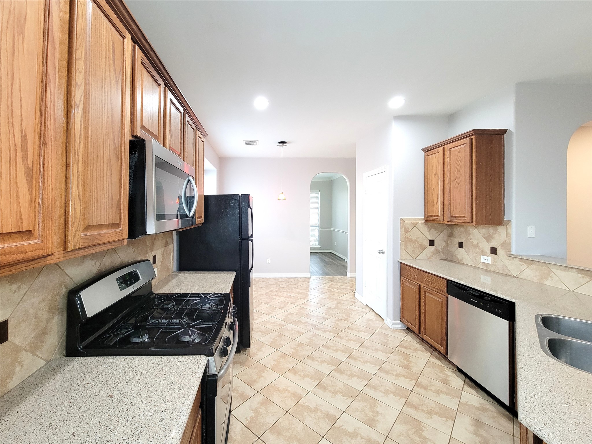 17207 Mossbriar Lane Property Photo 12