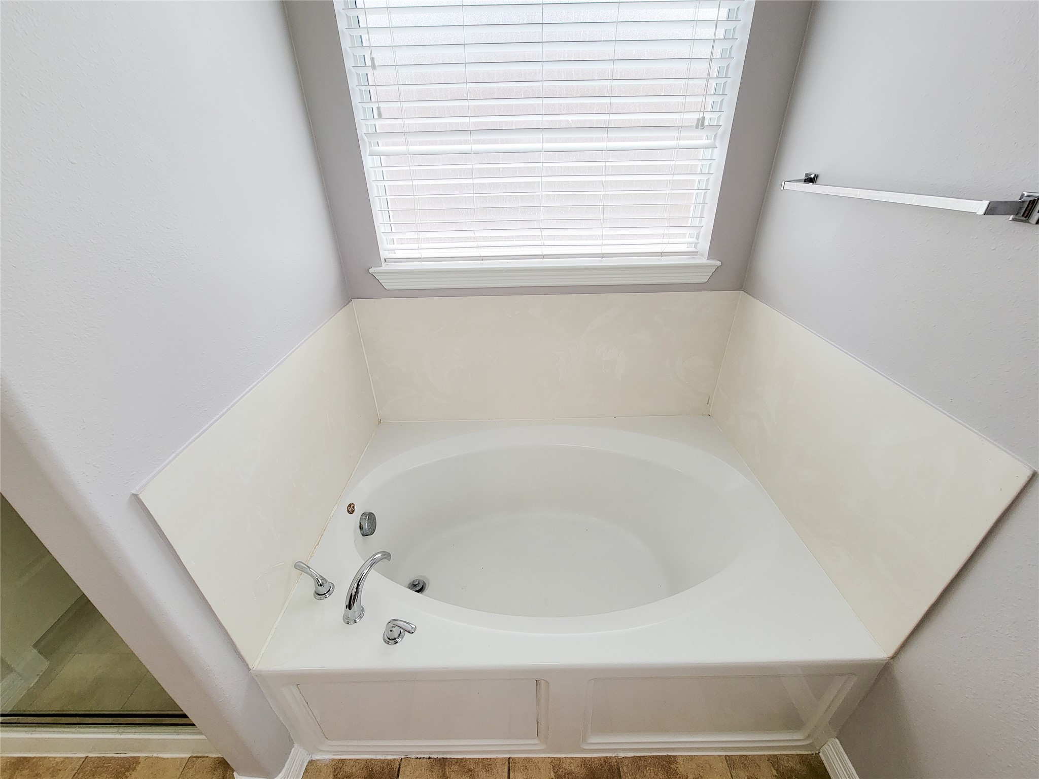 17207 Mossbriar Lane Property Photo 21