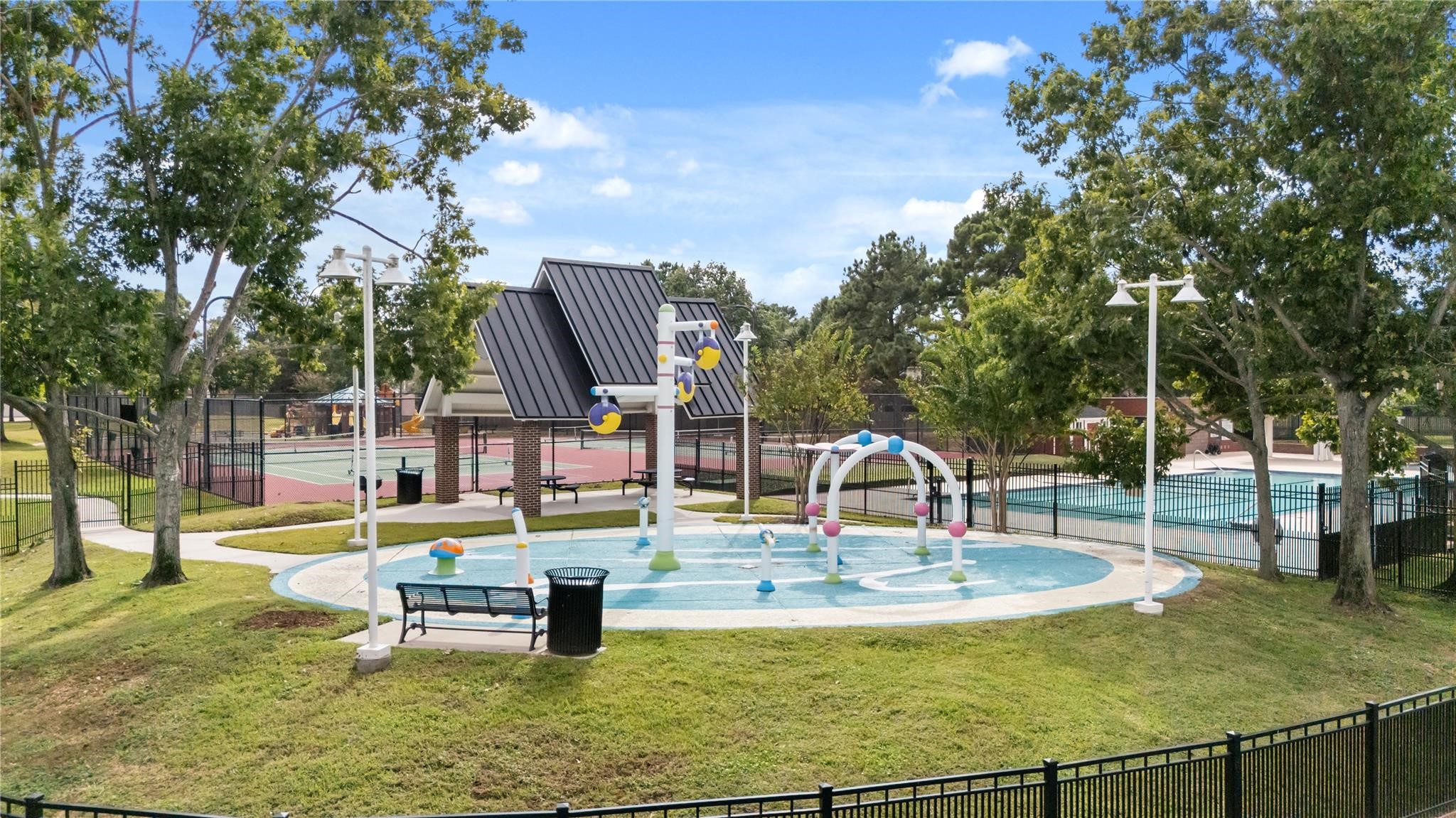 17207 Mossbriar Lane Property Photo 35