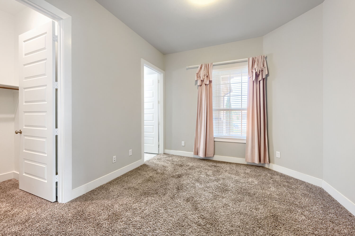 11906 Papaveri Street Property Photo 20