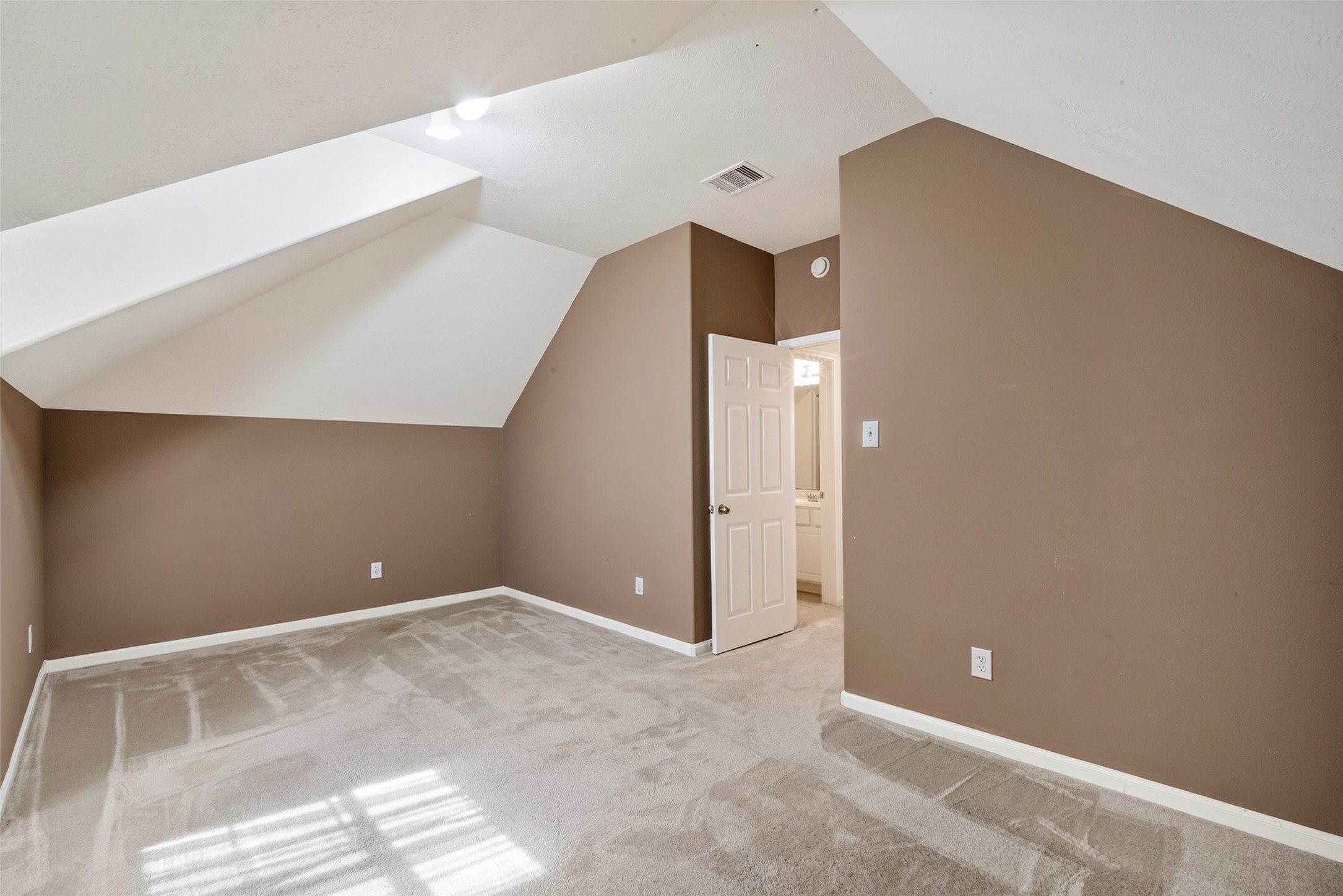 4026 Aerial Brook Trail Property Photo 19