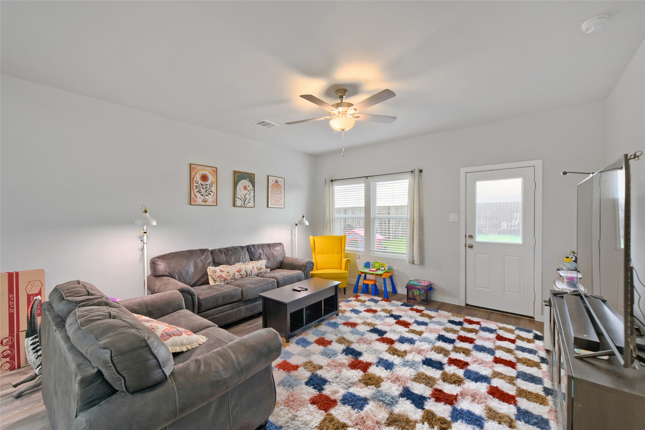 17343 King Eider Road Property Photo 4