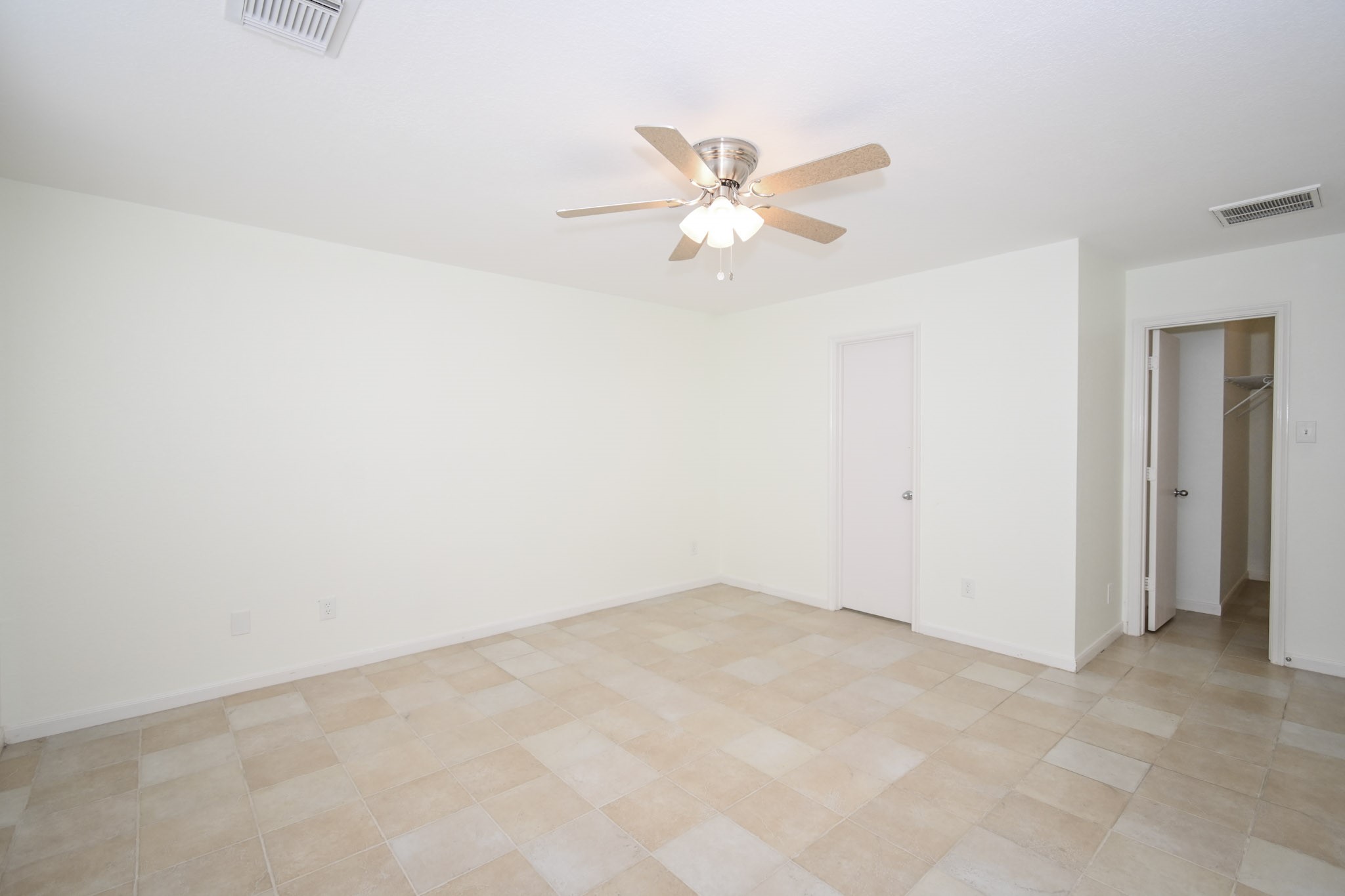 15639 Western Skies Drive Property Photo 31