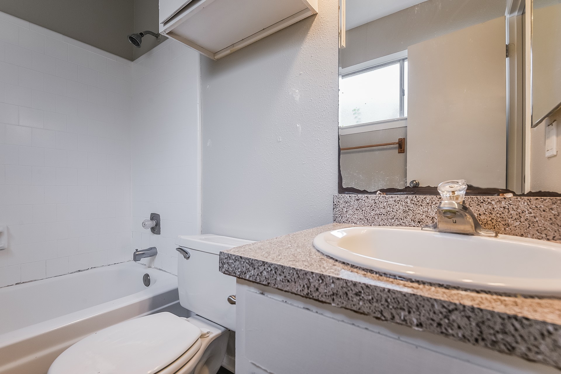 2718 N Brompton Drive Property Photo 12