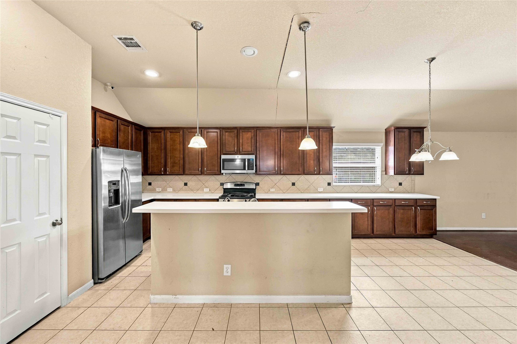 21554 Barrett Knolls Drive Property Photo 6