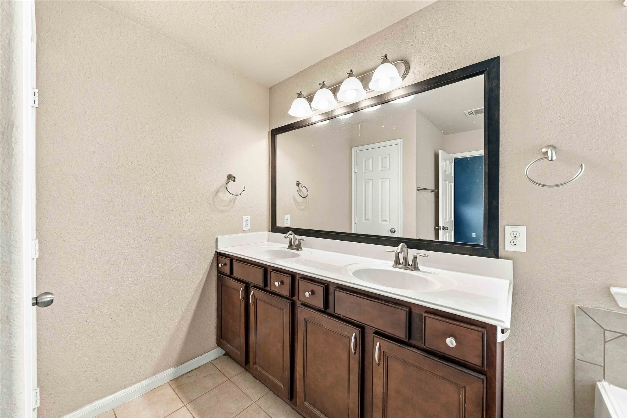 21554 Barrett Knolls Drive Property Photo 16