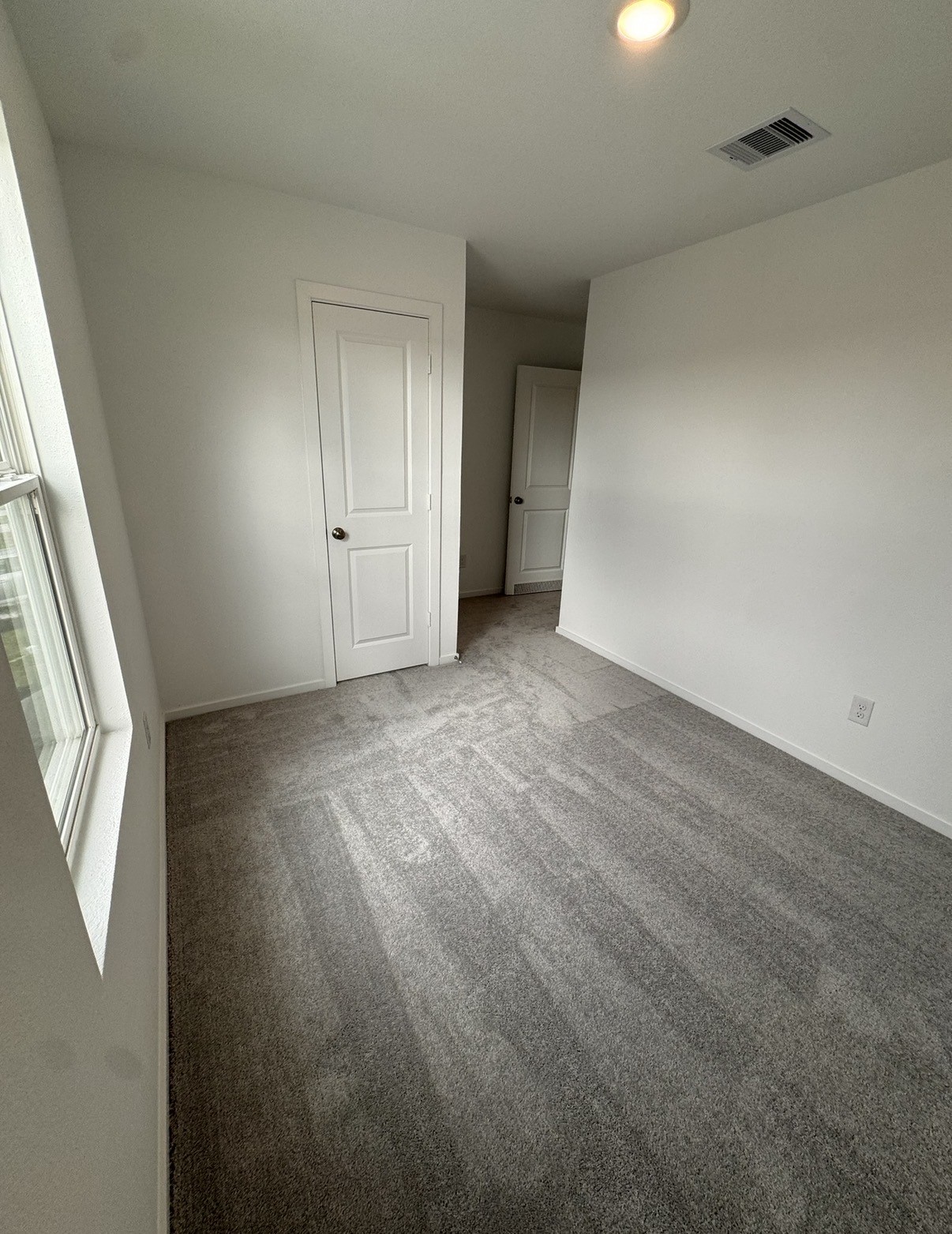 21483 Carosella Drive Property Photo 10