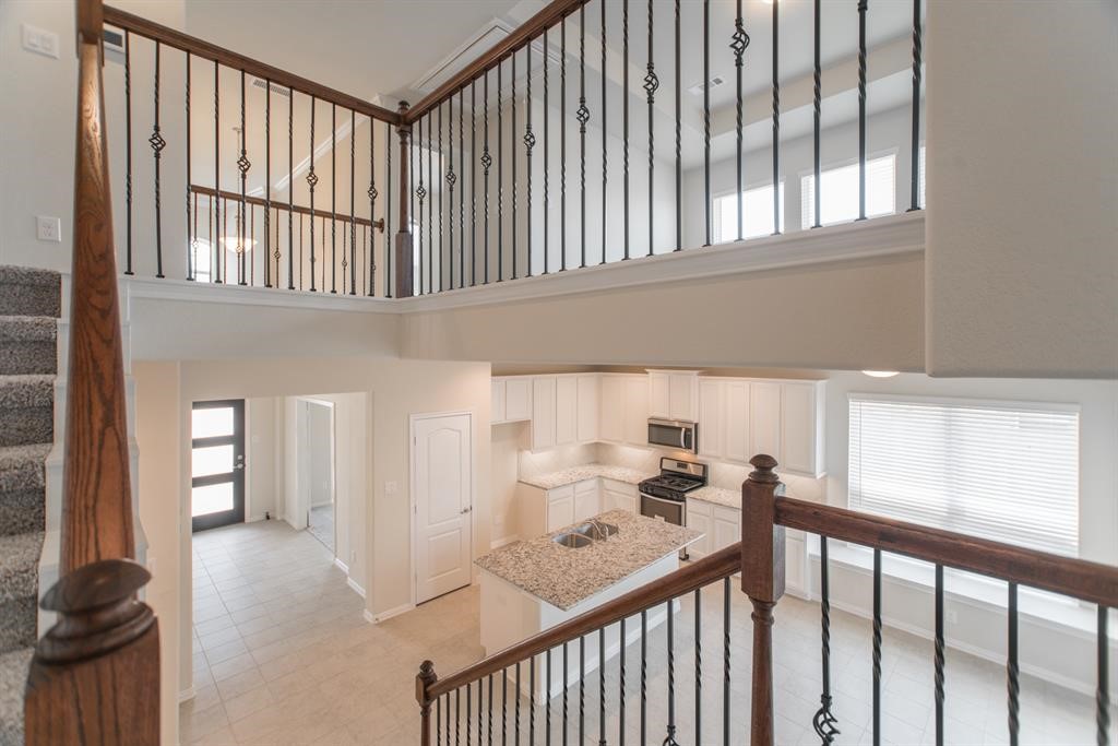 30014 Twisting Springs Drive Property Photo 18