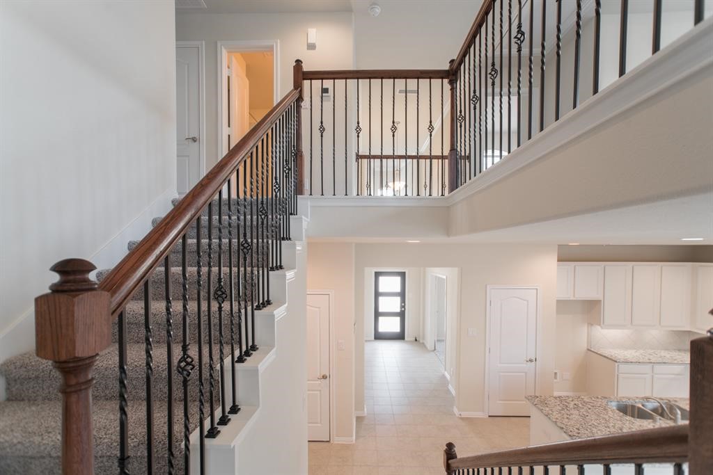 30014 Twisting Springs Drive Property Photo 19