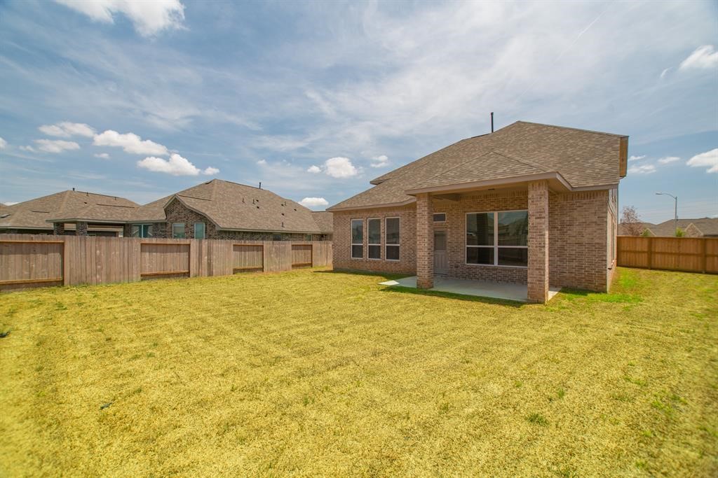 30014 Twisting Springs Drive Property Photo 26