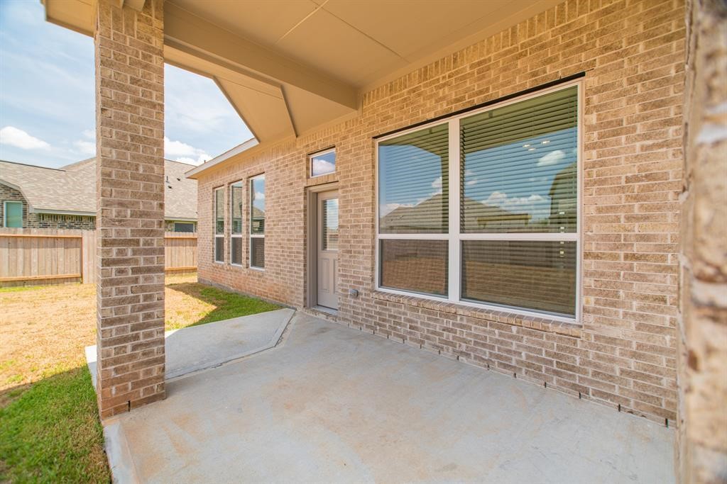 30014 Twisting Springs Drive Property Photo 29